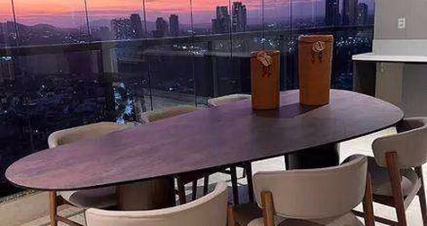 APARTAMENTO 4 DORMITÓRIOS (344m²), 4 SUÍTES, DECORADO E MOBILIADO, VARANDA, 4 VAGAS. NO CENTRO DE ALPHAVILLE