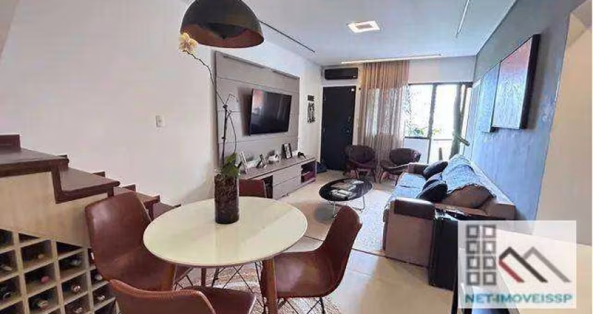 COBERTURA DUPLEX 2 DORMITÓRIOS (128m²), 2 SUÍTES, MOBILIADA, 1 VAGA. NO CENTRO DE ALPHAVILLE