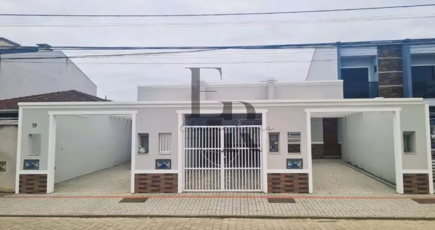 Casa geminada plana | para quem precisa fugir das escadas | 2 quartos sendo uma suíte