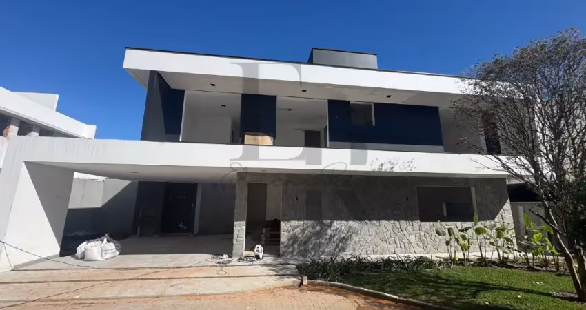 Casa à venda na glória, joinville-sc | 3 suítes | 2 vagas de garagem | exclusividade | conforto e alto padrão!