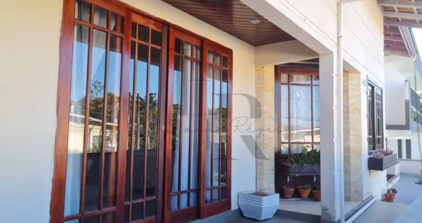 Casa plana averbada costa e silva: 1 suíte + 2 quartos | área gourmet | piscina e mais! venha conhecer!