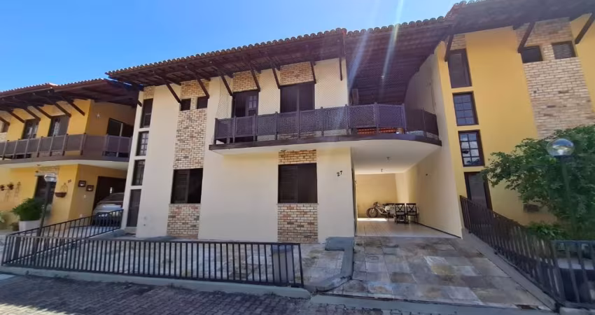 Casa em Condomínio  no Villa Carmel
