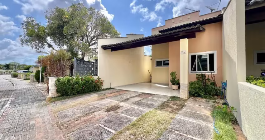 Casa em condomínio na messejana com 03 quartos e área de lazer completa