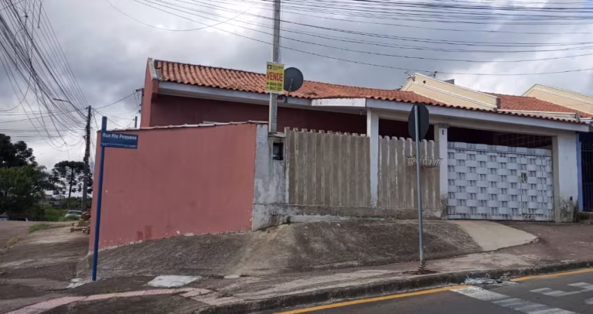 Casa com 03 quartos em Fazenda Rio Grande