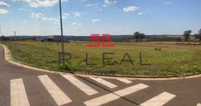 Terreno em condomínio fechado à venda no Bichara Maluf, Piratininga 