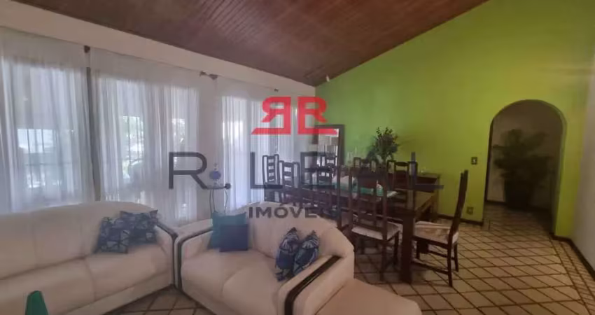 Casa com 4 quartos à venda na Vila Aeroporto Bauru, Bauru 