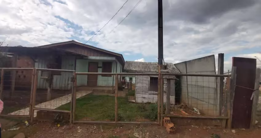 Casa à venda na Rua Dinarte Saul Araújo, 250, Industrial, Guarapuava