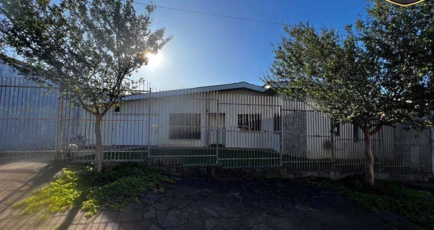 Casa para Venda em Guarapuava, Dos Estados, 4 dormitórios, 2 suítes, 2 vagas
