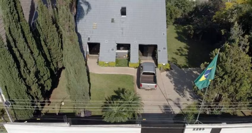 Sobrado para Venda em Guarapuava, Batel, 4 dormitórios, 1 suíte, 3 vagas