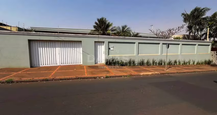 Casa com 5 quartos à venda no Centro, Barretos 