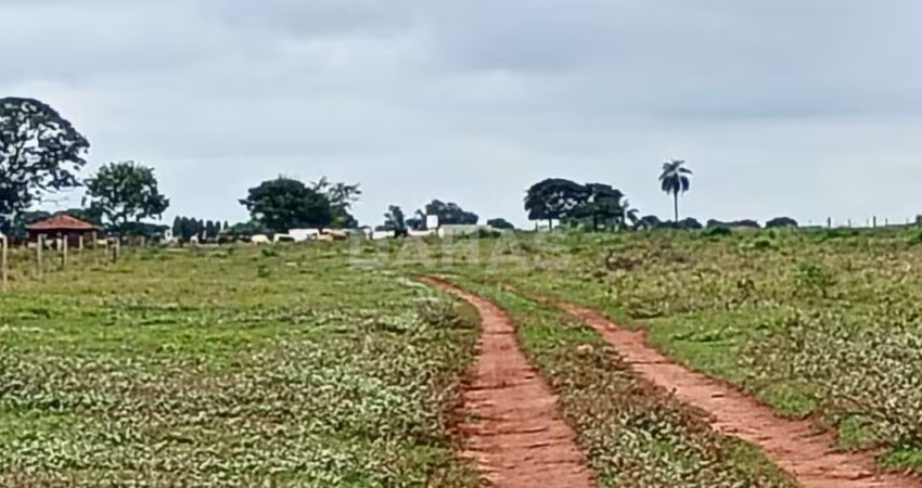 Área com 14 Hectares no Jardim Anastácio