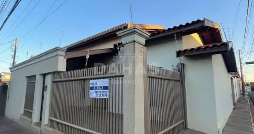 Casa com 3 quartos para alugar no Centro, Barretos 