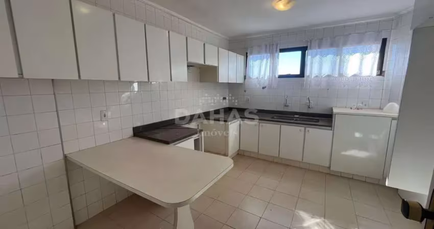 Apartamento com 4 quartos para alugar no Centro, Barretos 