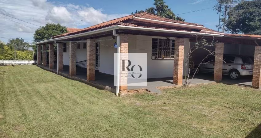 Casa térrea terreno totalmente plano com 3 dormitórios (1 suíte) Jardim Paulista