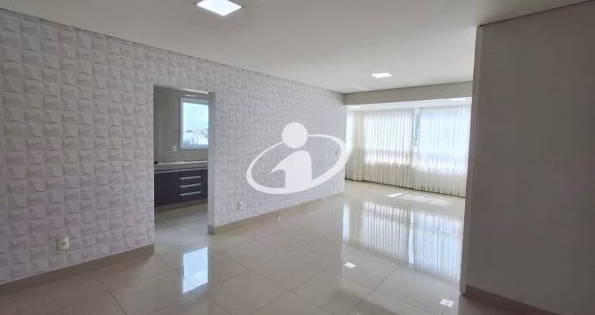 Apartamento com 3 quartos para alugar em Saraiva, Uberlândia 