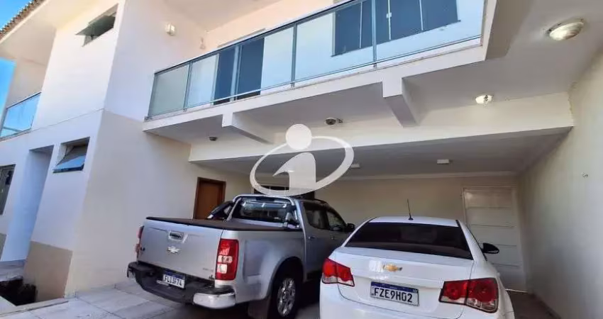Casa com 4 quartos para alugar no Daniel Fonseca, Uberlândia 