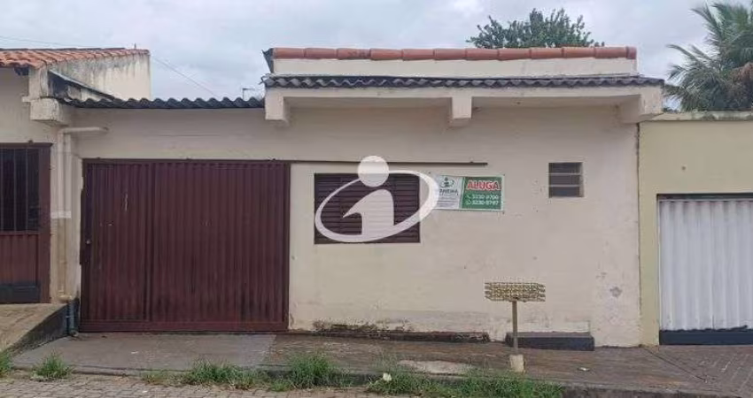 Casa com 2 quartos para alugar no Tubalina, Uberlândia 