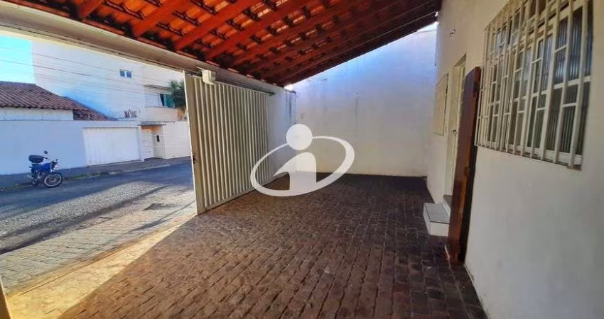 Casa com 3 quartos para alugar no Tibery, Uberlândia 