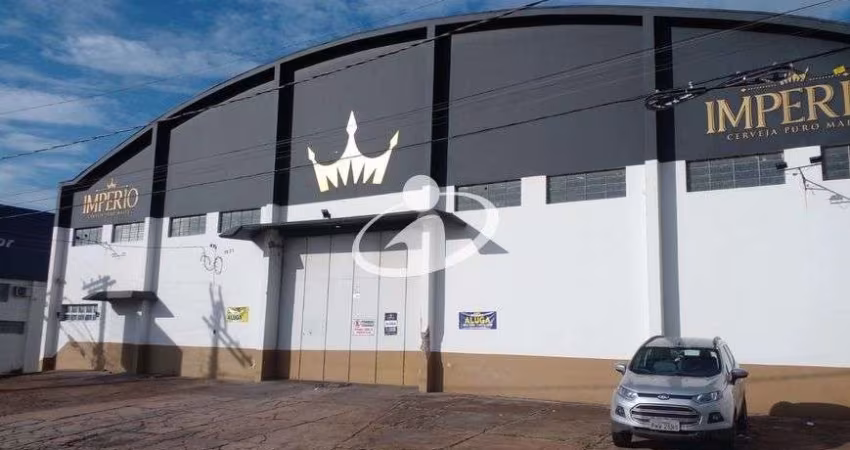 Barracão / Galpão / Depósito com 3 salas para alugar no Custódio Pereira, Uberlândia 
