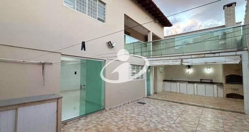Casa com 3 quartos para alugar no Jaraguá, Uberlândia 