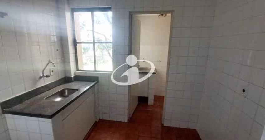 Apartamento com 3 quartos para alugar no Alto Umuarama, Uberlândia 