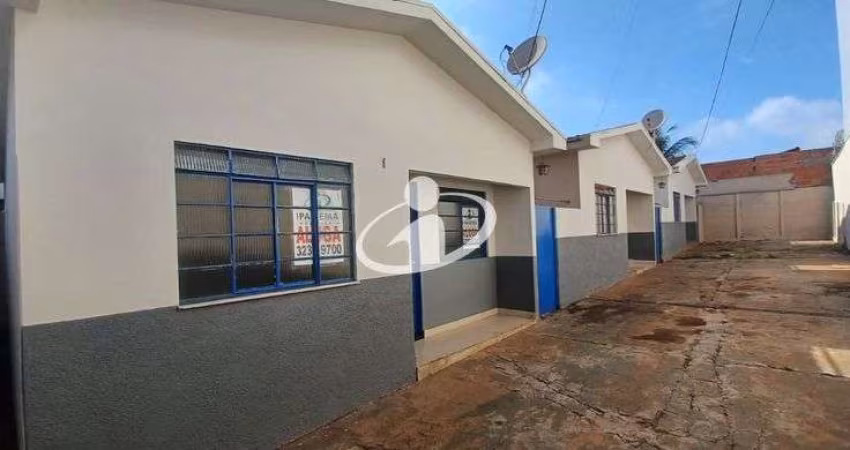Casa com 2 quartos para alugar no Marta Helena, Uberlândia 