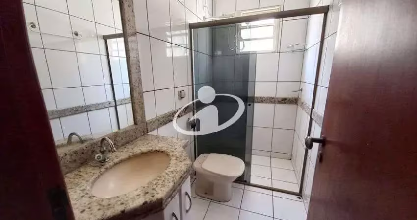 Casa com 3 quartos para alugar no Jardim Patrícia, Uberlândia 