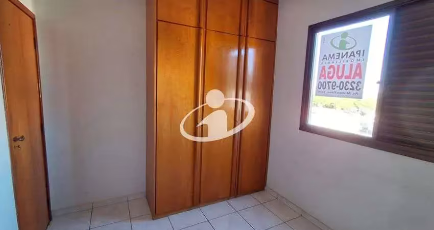 Apartamento com 3 quartos para alugar no Santa Mônica, Uberlândia 