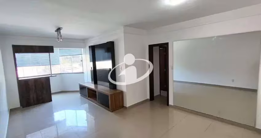 Apartamento com 3 quartos para alugar no Santa Mônica, Uberlândia 