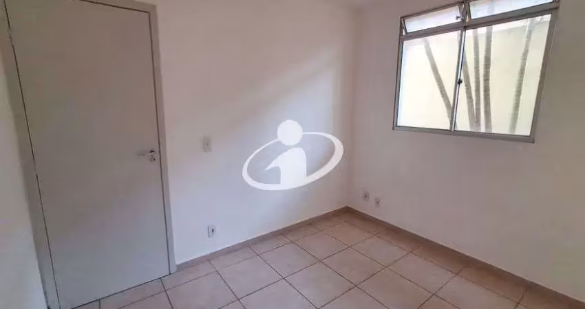 Apartamento com 2 quartos para alugar no Martins, Uberlândia 