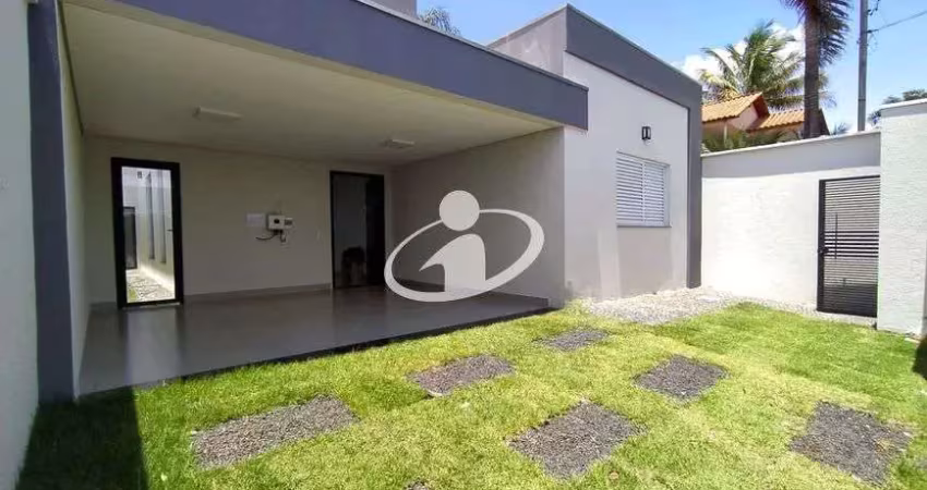 Casa com 3 quartos para alugar em Granada, Uberlândia 