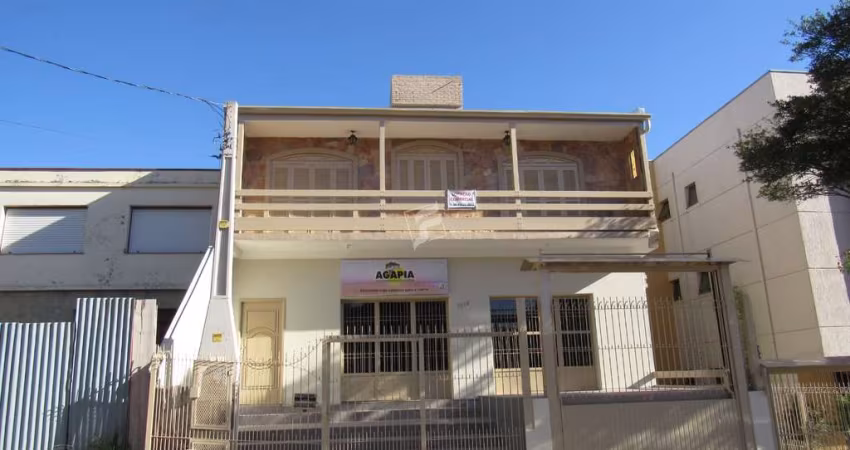 Casa com 3 quartos para alugar no Petrópolis, Caxias do Sul 