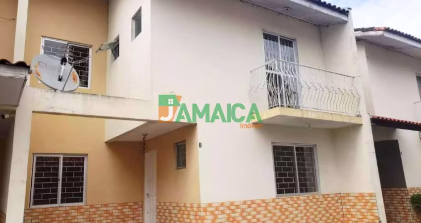 Sobrado para locação no Alto Boqueirão com 03 quartos – Condomínio Azaléia - 2670