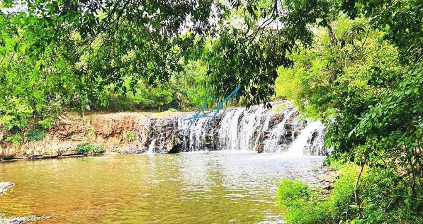 Sítio à venda em Mandaguari, Centro, com 3 quartos, com 9 alqueires
