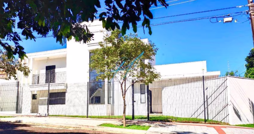 Casa à venda em Maringá, Jardim Iguaçu, com 4 quartos, com 285 m²