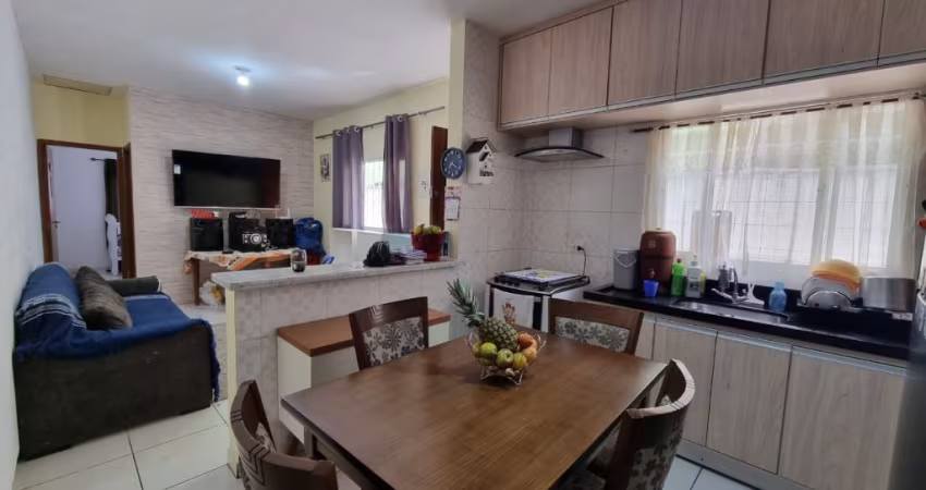 Belíssima residência de 2 dormitórios e área gourmet planejada