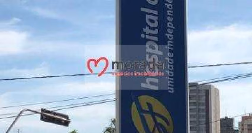 Hospital em plena atividade, localizado no Bairro Alto