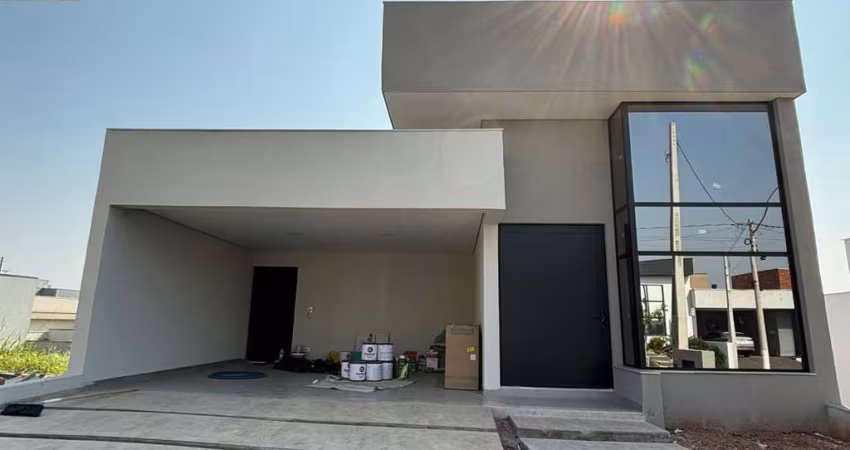 Casa NOVA, com piscina e área gourmet, em condomínio fechado. Bairro: Ondinhas