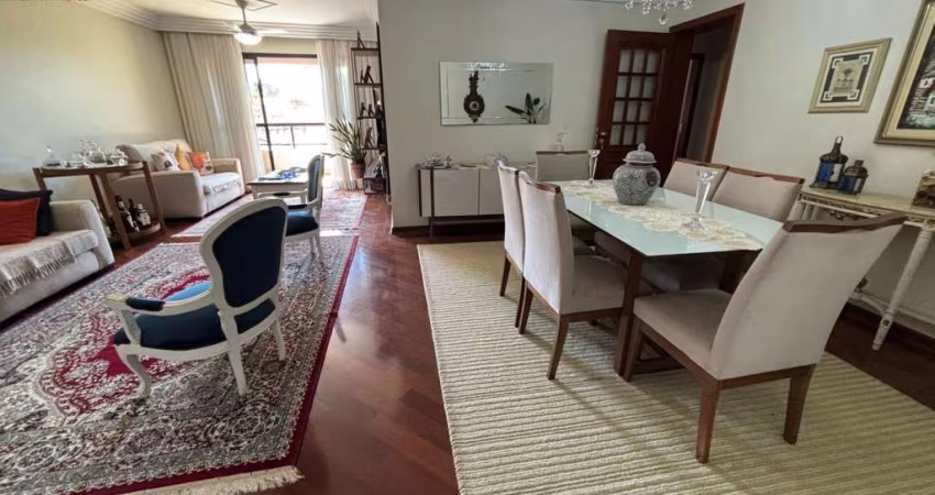 Apartamento muito amplo, completo de armários, pronto para morar! Bairro: Higienópolis