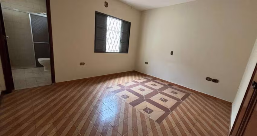 Imóvel com forte vocação comercial - Ideal para negócios de varejo. Bairro: Castelinho