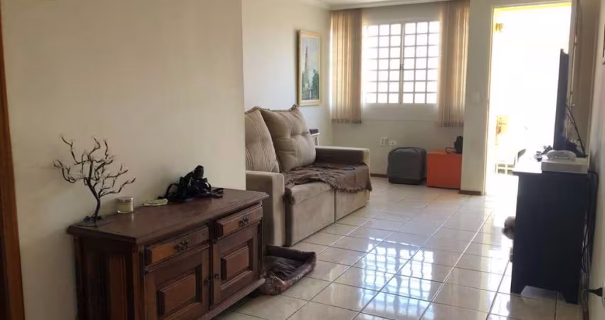 Imóvel com excelente custo x benefício e ótima localização no bairro Alto