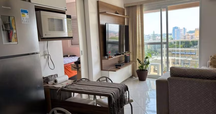 Apartamento compacto com ótima localização. Bairro: Alto