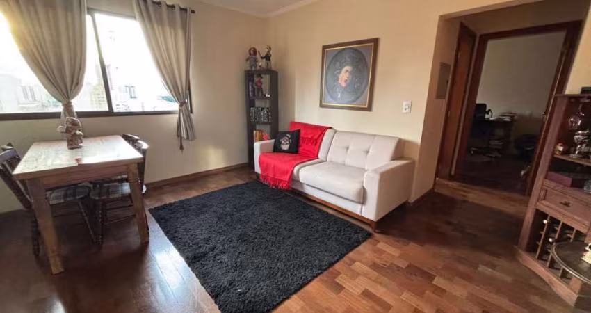 Apartamento andar alto, pronto para morar, com excelente localização. Bairro Alto