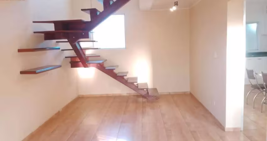 Casa com 3 dormitórios (uma suíte), jardim e quintal no bairro: santa terezinha