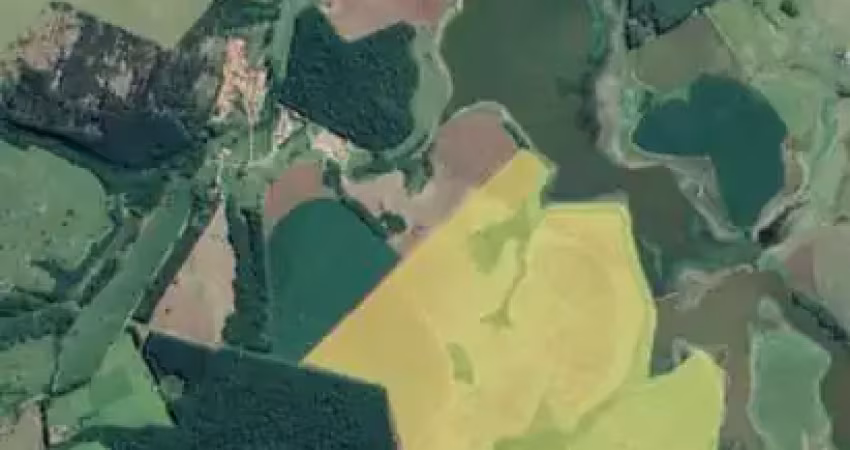Fazenda modelo, produtiva -na beira da represa - região de avaré