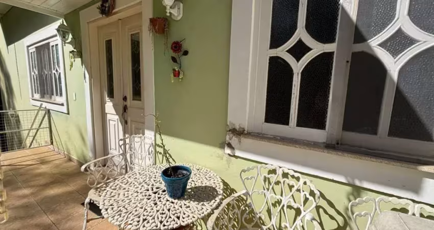 Imóvel com excelente localização, 4 dormitórios (3 suítes), no centro, em tietê
