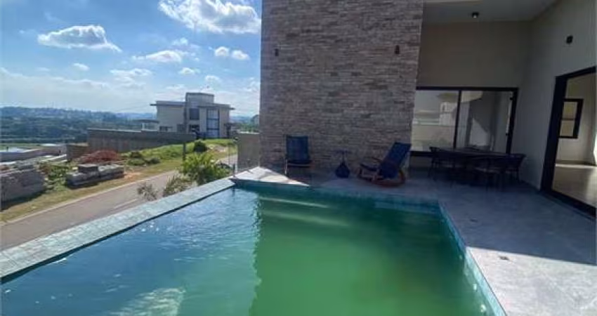 Condomínio com 4 quartos à venda em Monte Alegre - SP