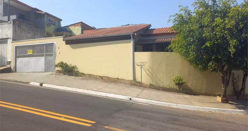 Casa com 3 quartos à venda em Capela - SP