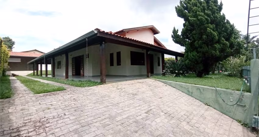 Condomínio com 3 quartos à venda em Vista Alegre - SP