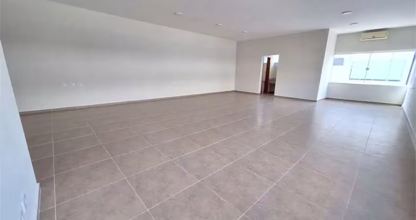Ponto comercial com 1 sala para alugar na Rua Santa Cruz, Centro, Vinhedo